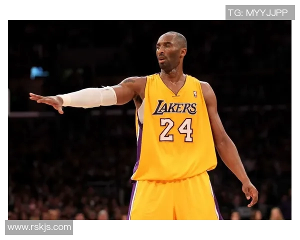 绿茵传奇球星巅峰瞬间全面盘点回顾那些令人热血澎湃的经典时刻 绿茵传奇球星巅峰瞬间全面盘点回顾那些令人热血澎湃的经典时刻