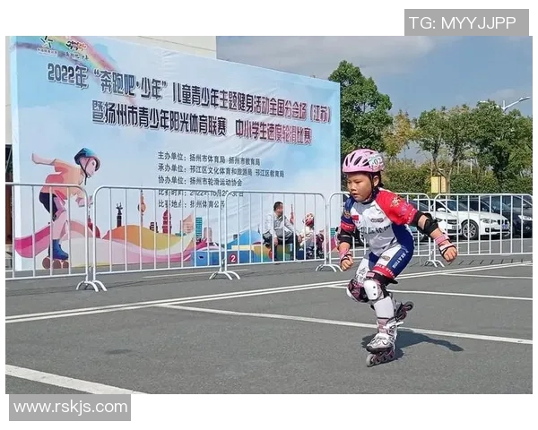 追风少年与荣耀战靴足球巨星足下传奇的速度与激情 追风少年与荣耀战靴足球巨星足下传奇的速度与激情